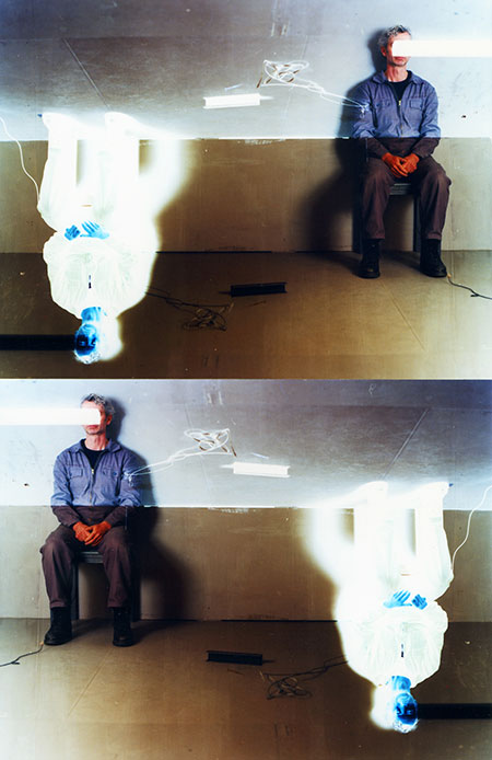 "person in a room“, 2012-17, analoger C-Print, Auflage 3, 100 x 65 cm